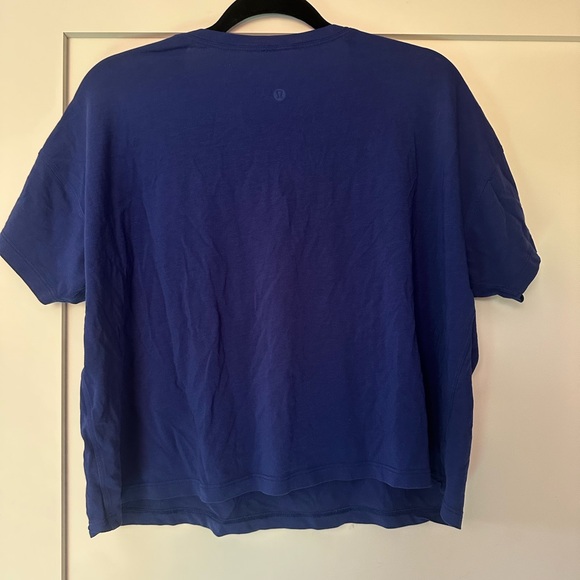 Blue Short Sleeve T-Shirt lululemon. - Picture 2 of 2